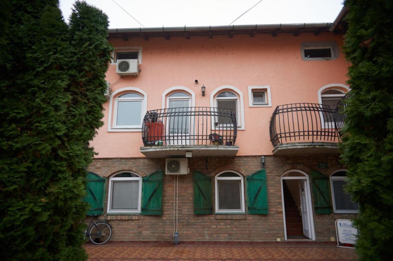 Apartman Azra Кикинда Экстерьер фото