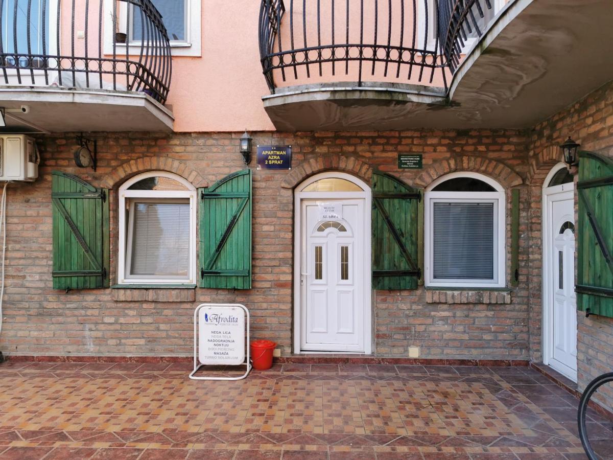 Apartman Azra Кикинда Экстерьер фото